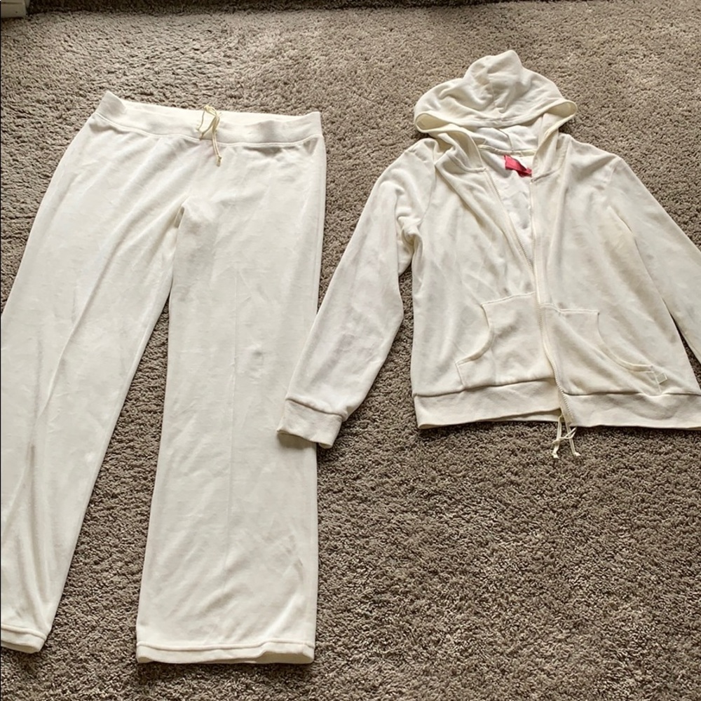 Old Navy suits